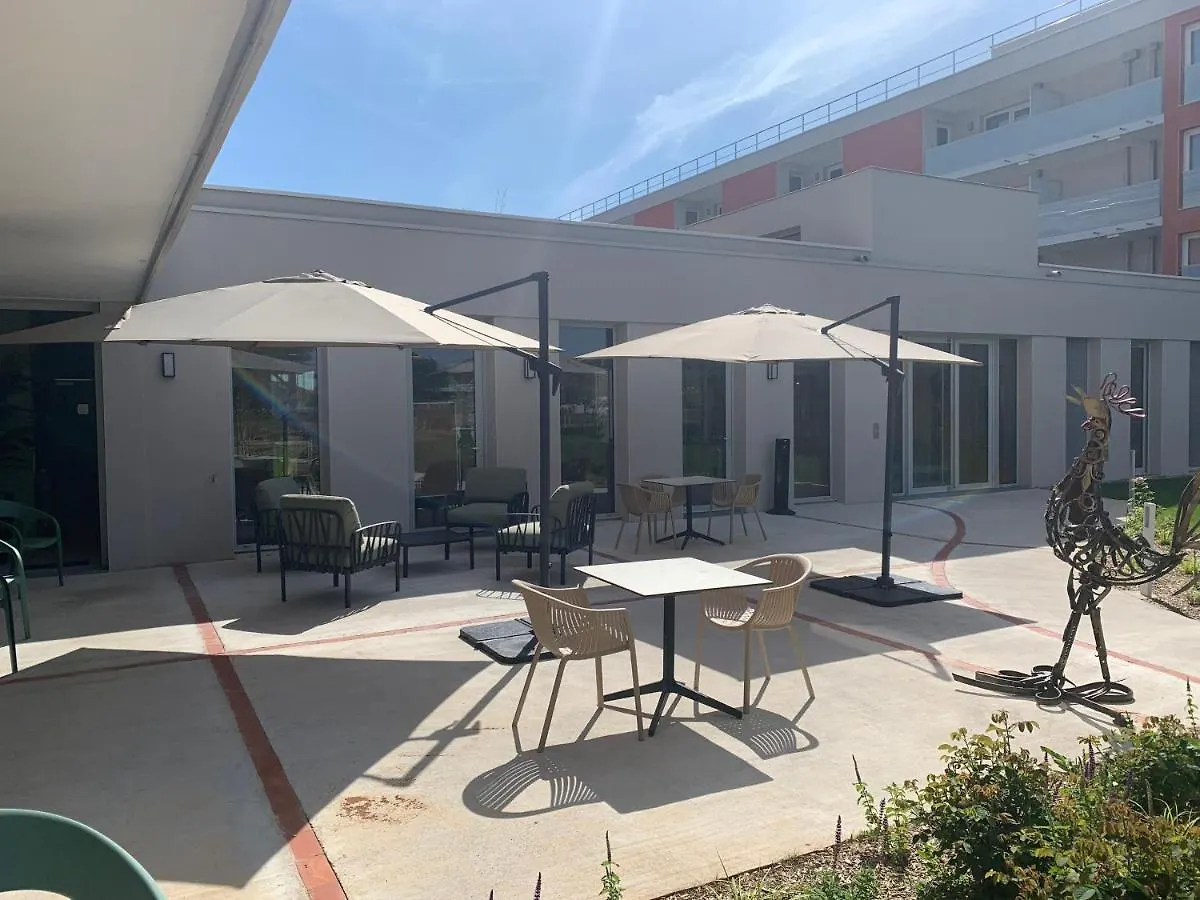 Aparthotel Domitys Les Cepages à Gaillac France